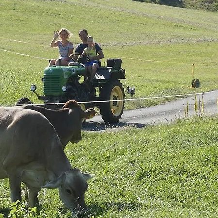 Schloemicher Leopold Und Birgitt Apartment