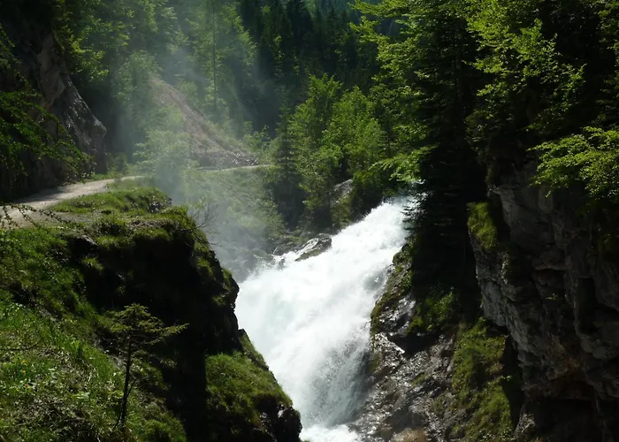 Appartement Schloemicher Leopold Und Birgitt *